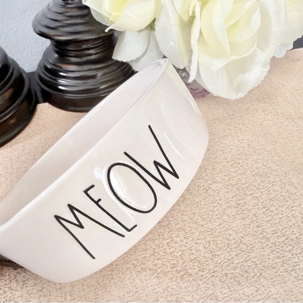 🆕Rae Dunn MEOW Ceramic Pet Bowl
